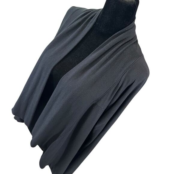 2/$25 Athleta Nirvana Wear Two Ways Wrap Cardi Cardigan Black Athleisure Witchy - Picture 4 of 12